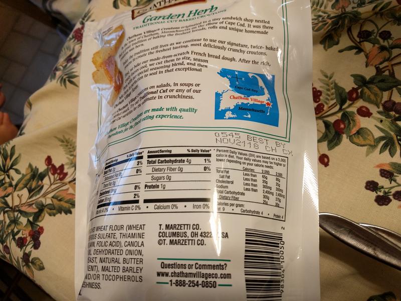 Packet of Crutons showing 'BEST BY NOV2118'